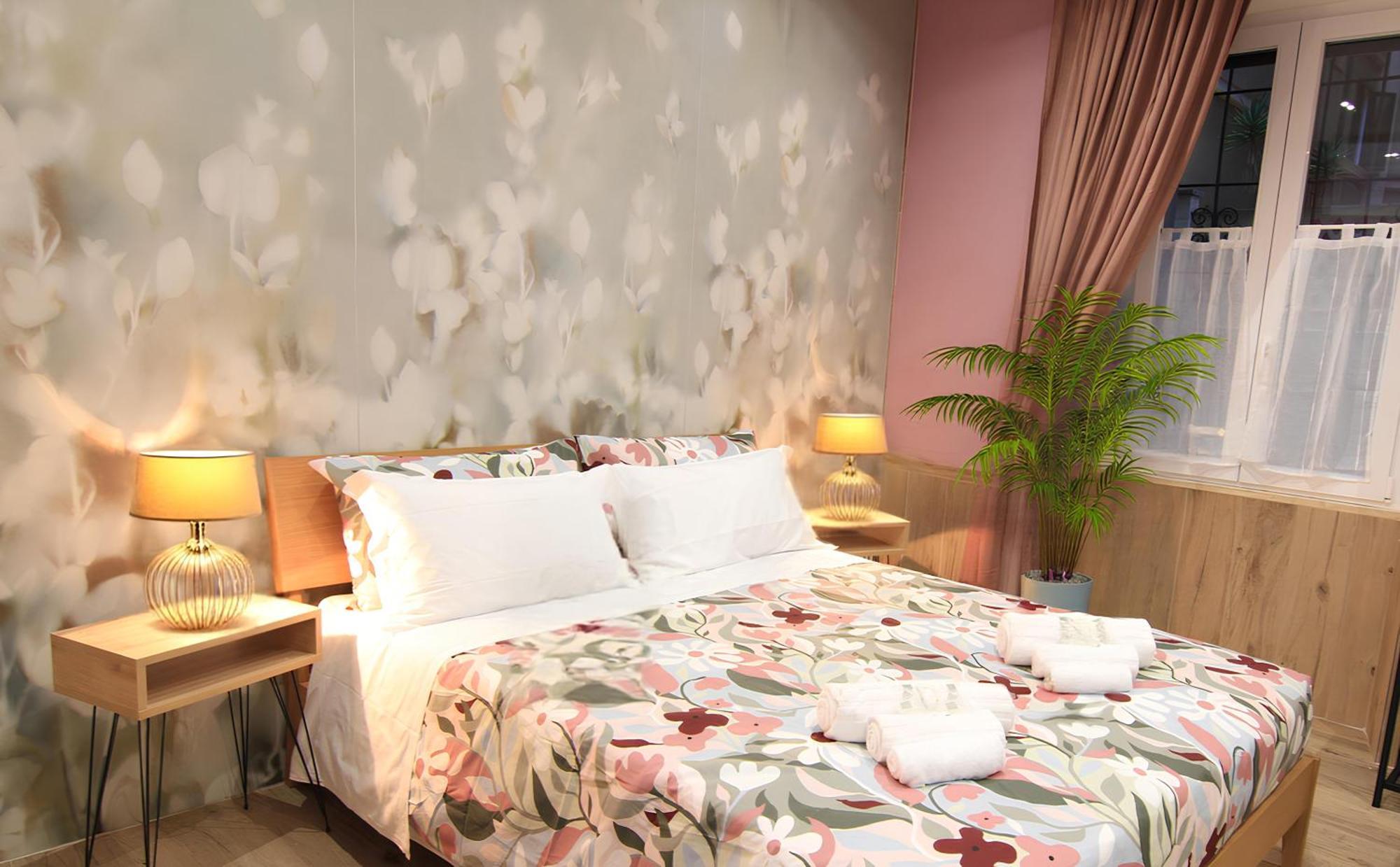 Helle Hus Guest House - 200M From Piazza Bologna Metro And 10 Minutes From The Colosseum Extérieur photo